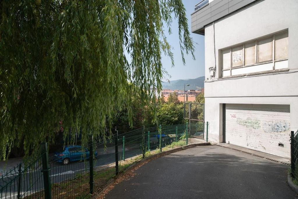 Exclusivo Espacio - Parking Gratis Bilbao Esterno foto
